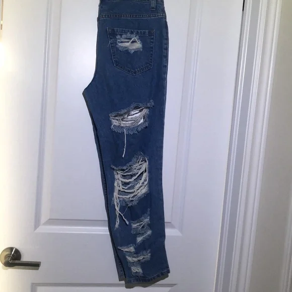 Fashion Nova distressed jeans - Picture 8 of 8